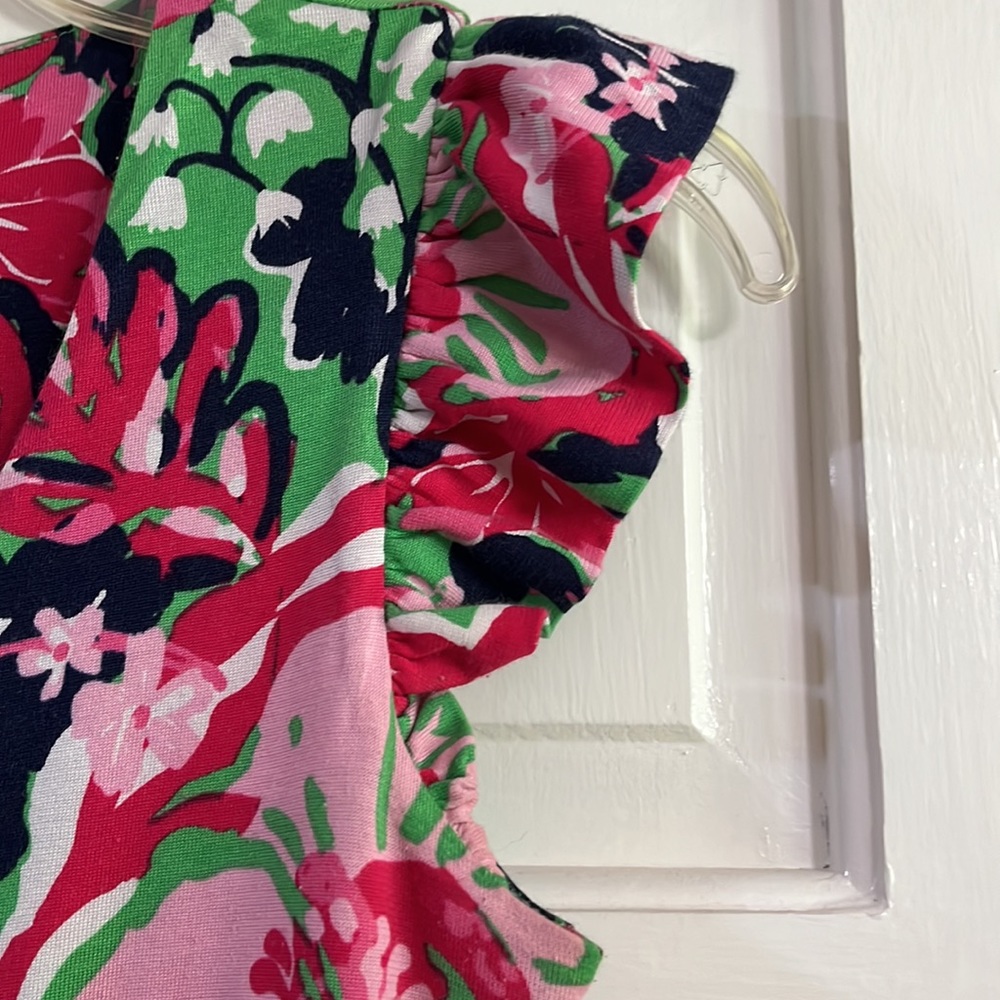 Lilly Pulitzer size S adorable dress!
B3 - Picture 2 of 4